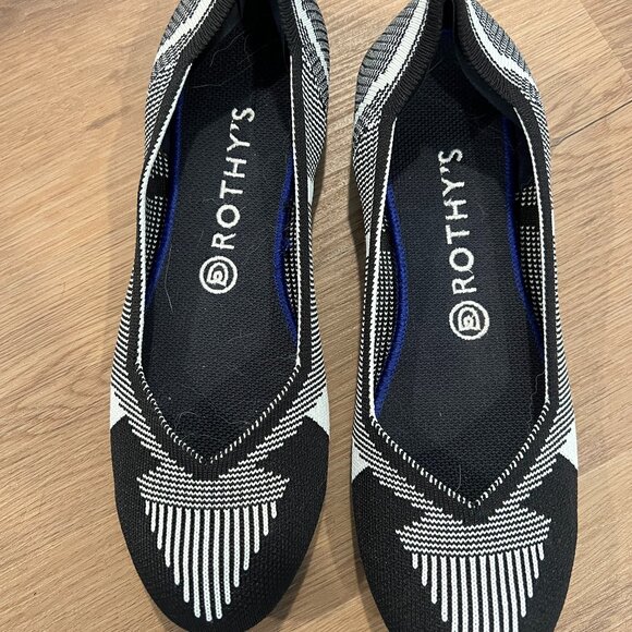 Rothy's Black and White Flat Shows Size 9 - Picture 2 of 9